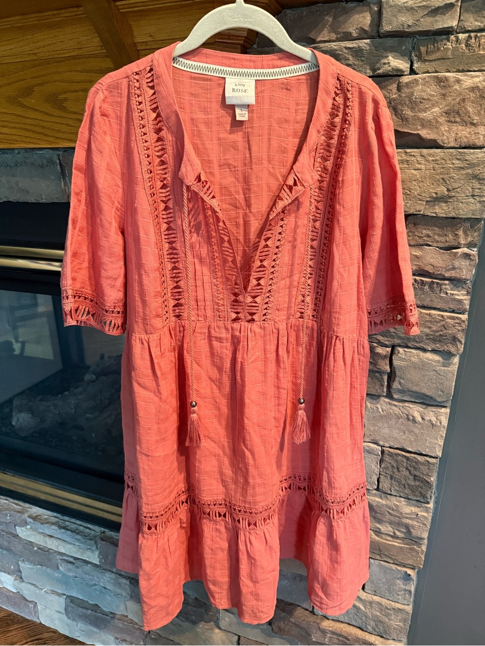 Knox Rose Coral Pink V-Neck Crochet Trim Tunic
